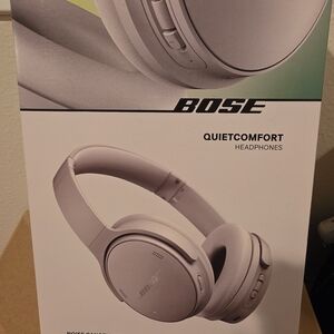Bose QuietComfort Headphones in White and Black